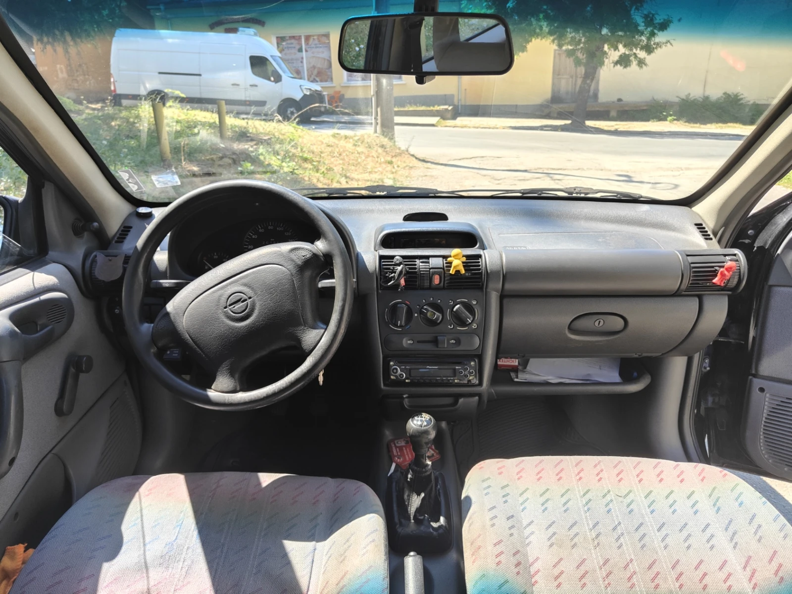 Opel Corsa  - изображение 6