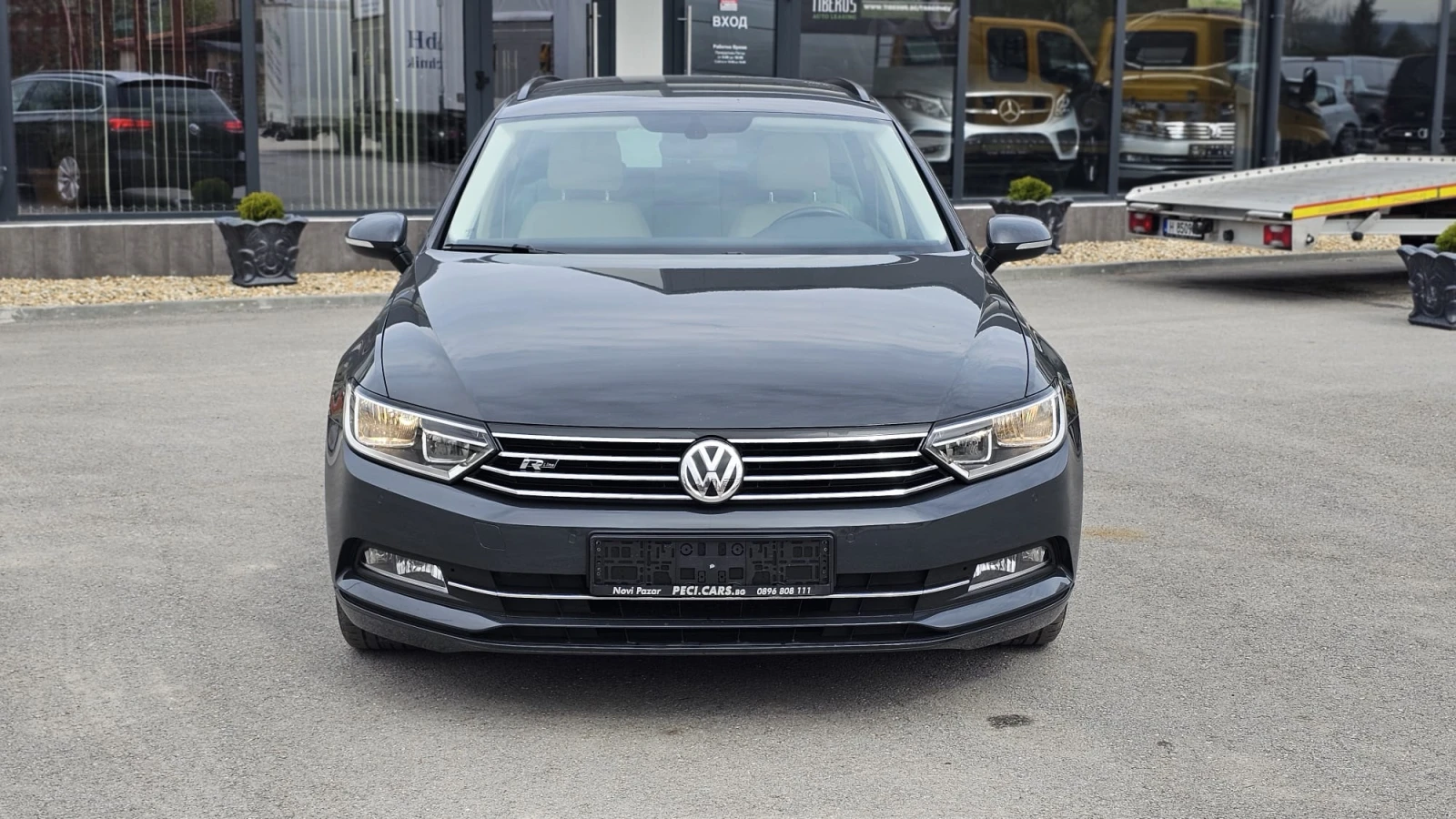 VW Passat R-Line 1.6TDi 120HP 7DSG-ДИСТРОНИК-ТОП СЪСТ-ЛИЗИНГ - изображение 2