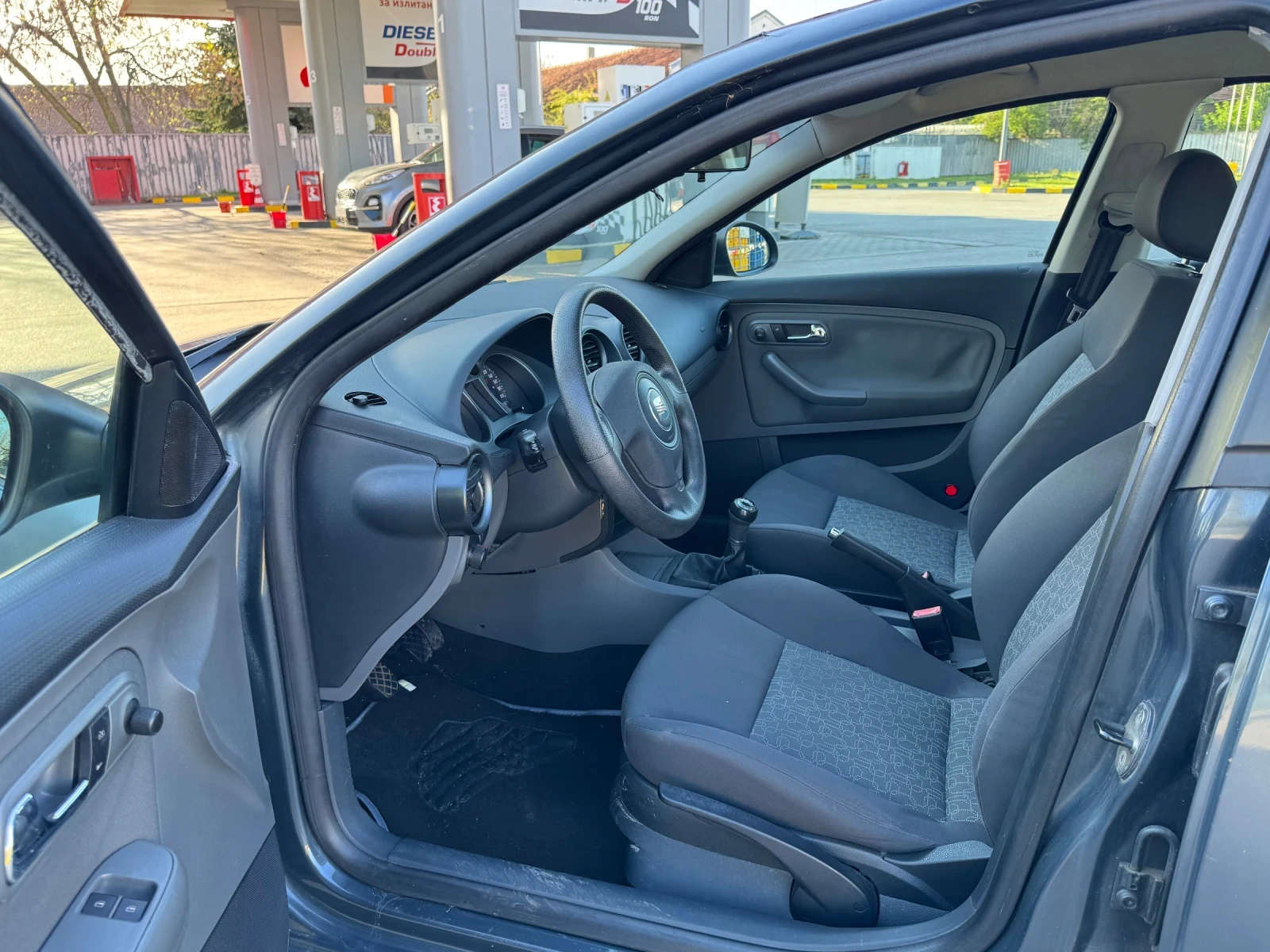 Seat Ibiza  - изображение 8