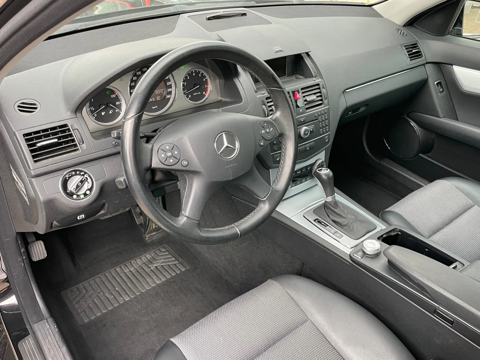 Mercedes-Benz C 180 УНИКАТ/АВАНГАРД/2 комплекта джанти/ГЕРМАНИЯ - изображение 6