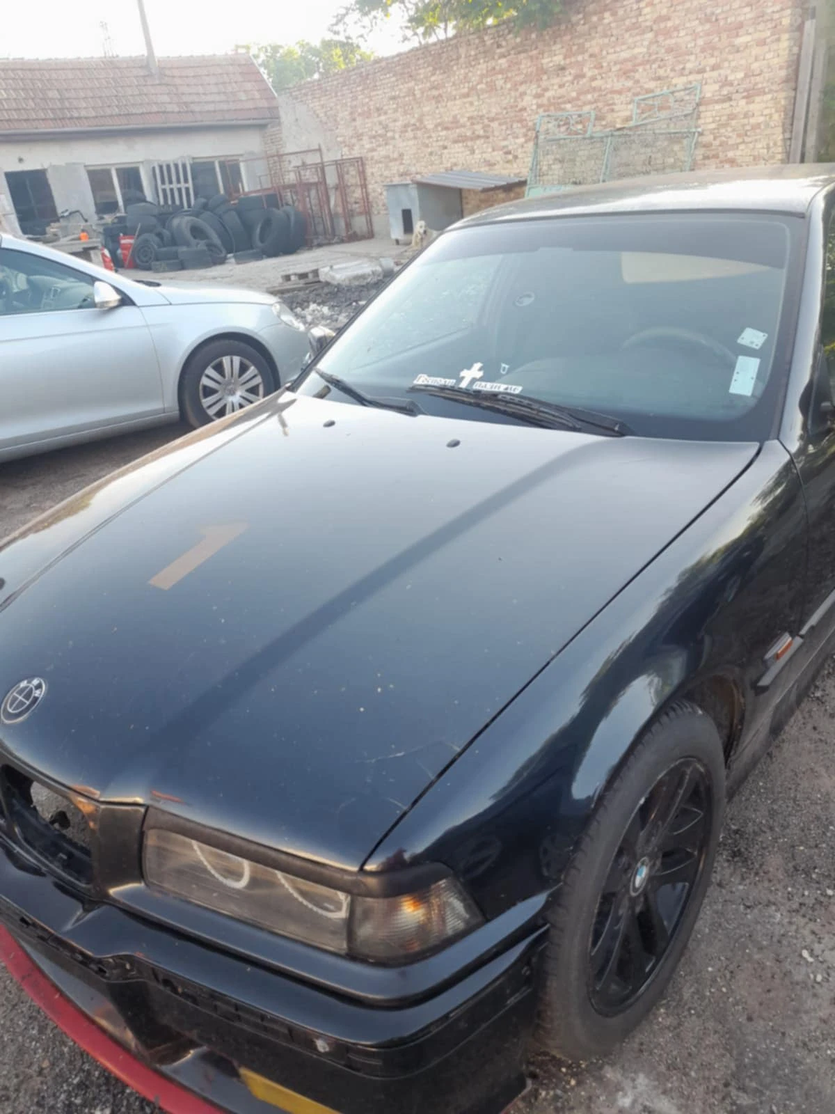 BMW 318  - изображение 4