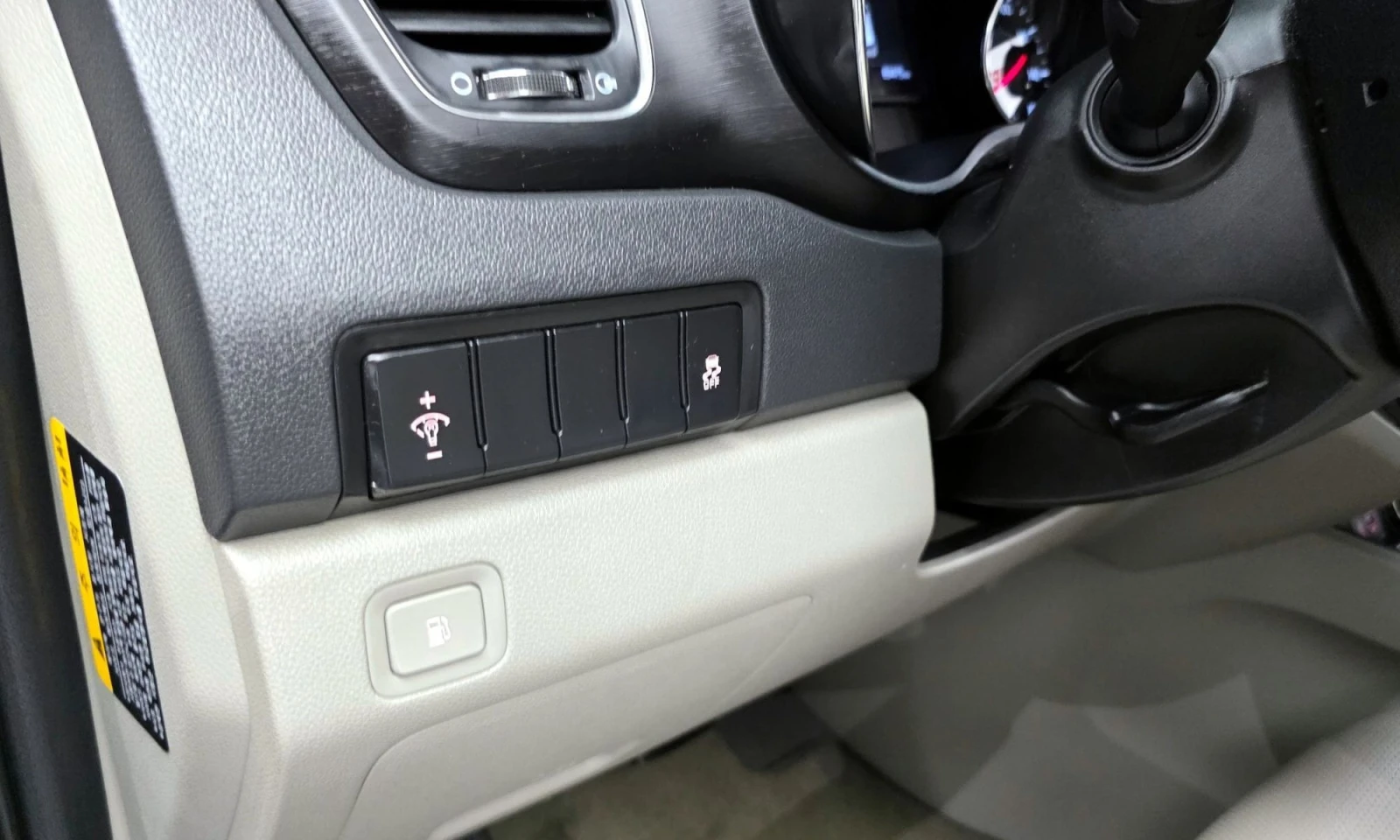 Kia Carnival 11-Seater Deluxe | Mobile.bg   14