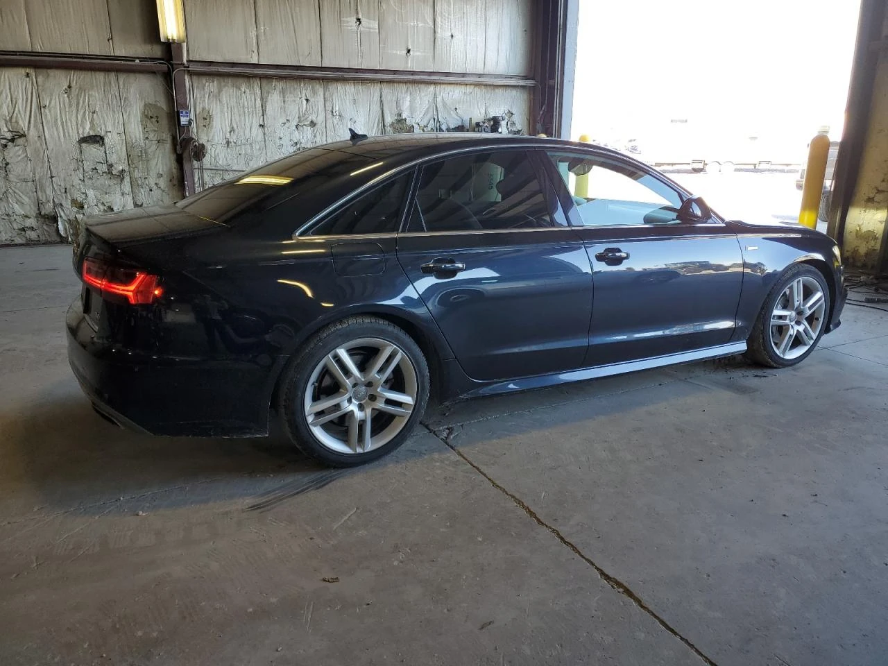 Audi A6 PREMIUM PLUS - изображение 4