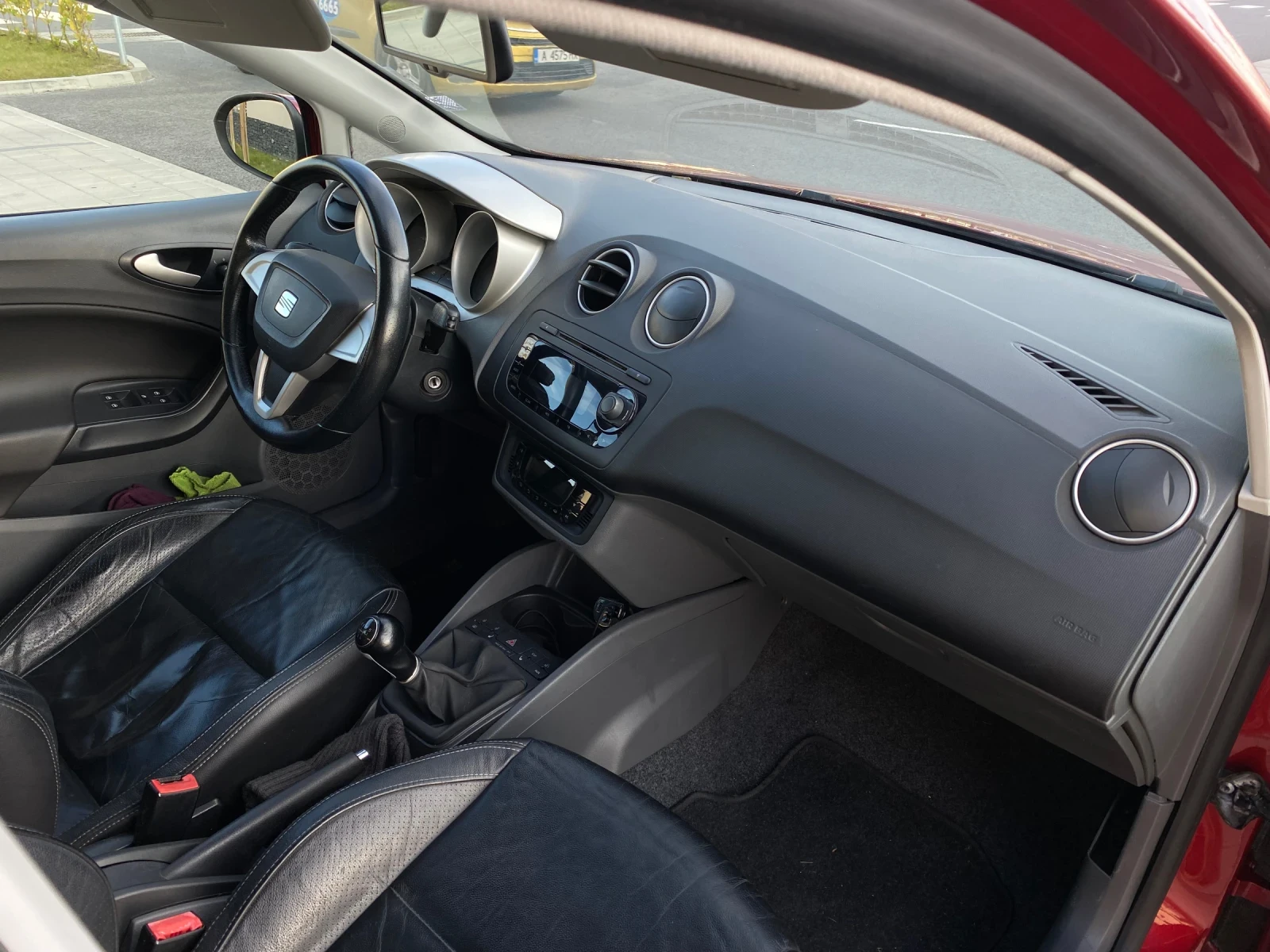 Seat Ibiza  - изображение 10