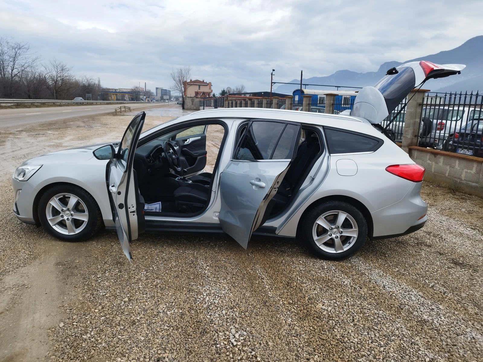 Ford Focus 1, 5 Tdci 120kc BUSINESS - изображение 9