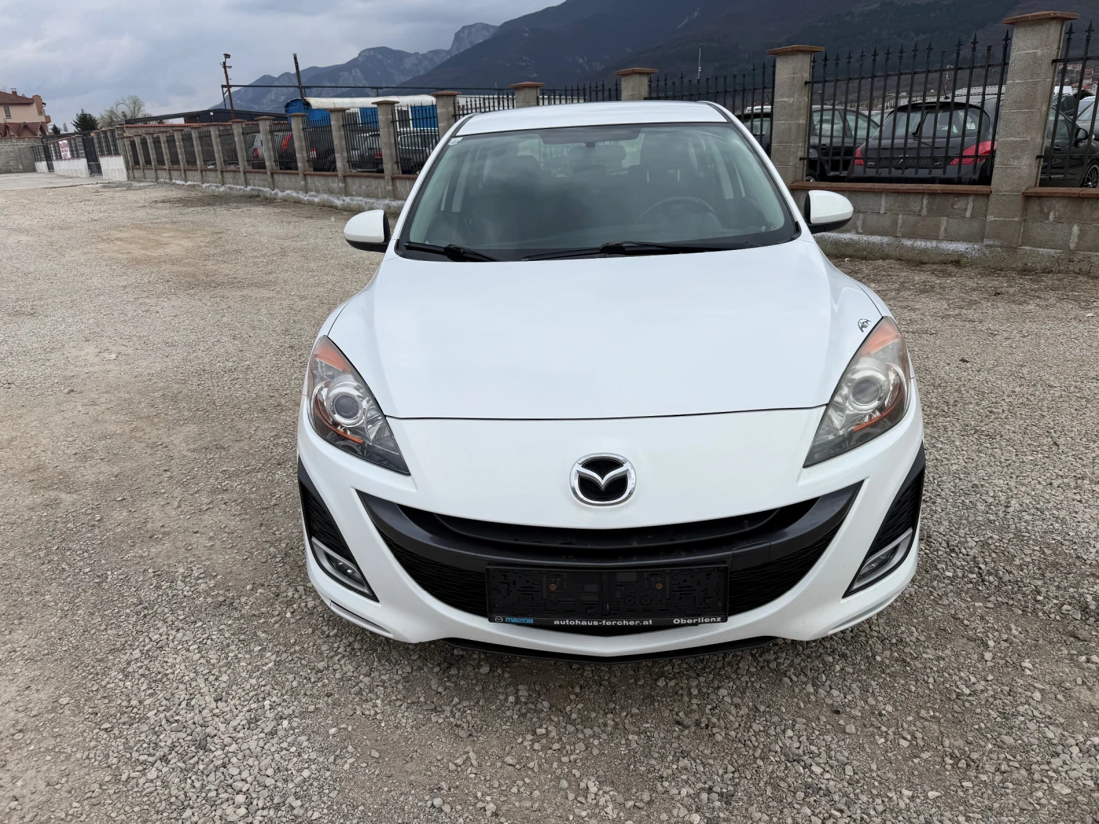 Mazda 3 1.6 TD 116 k.с. УНИКАТ ЕВРО 5, снимка 3 - Автомобили и джипове - 53917942