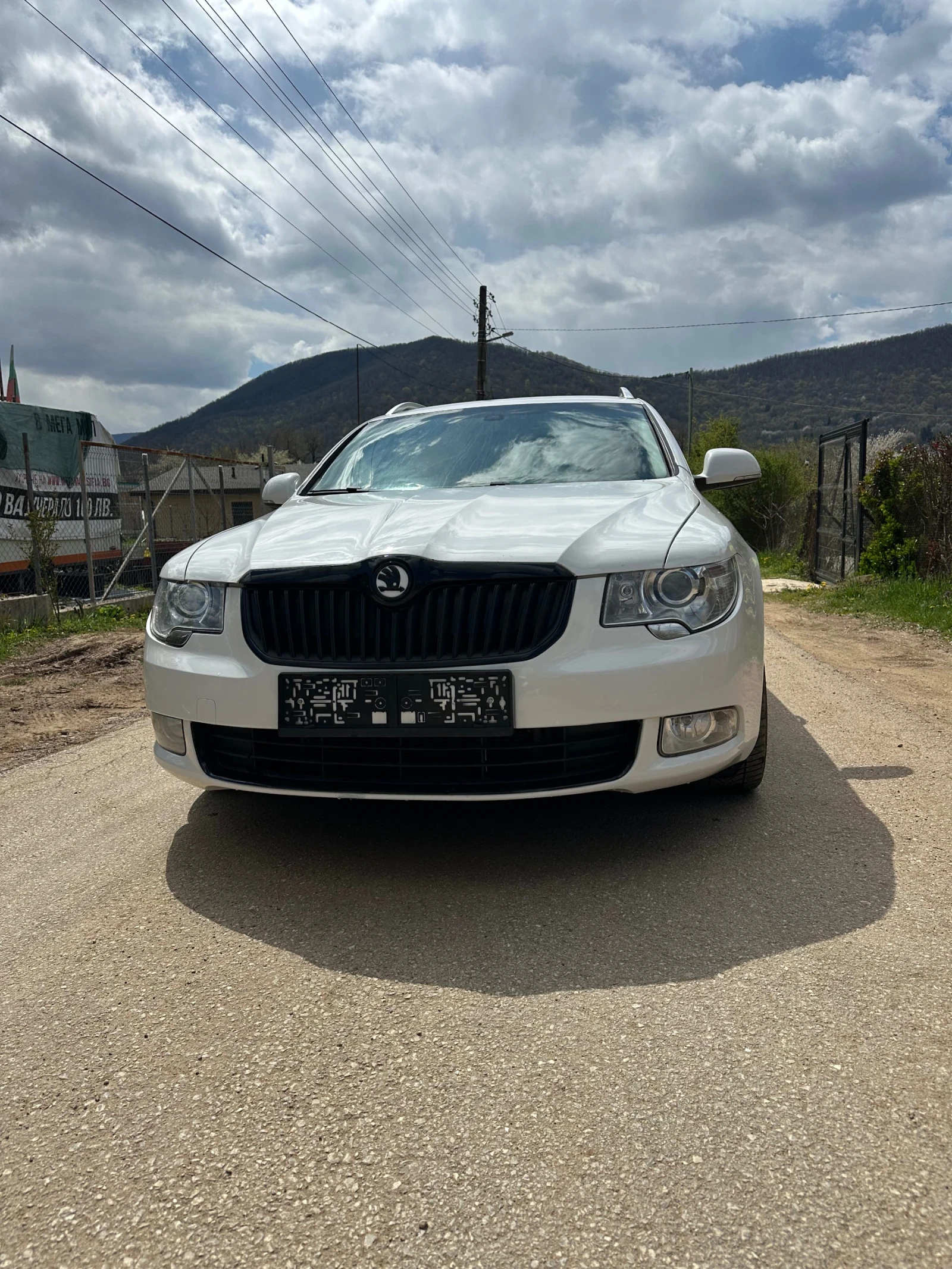 Skoda Superb, снимка 3 - Автомобили и джипове - 54157439