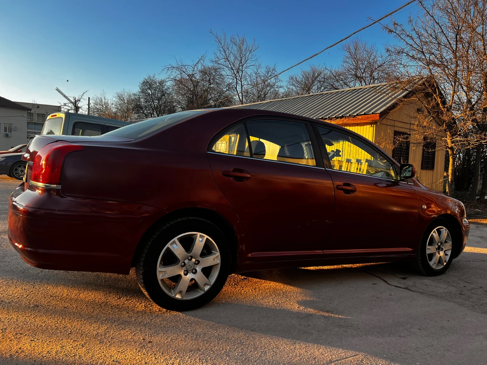 Toyota Avensis, снимка 3 - Автомобили и джипове - 54233004