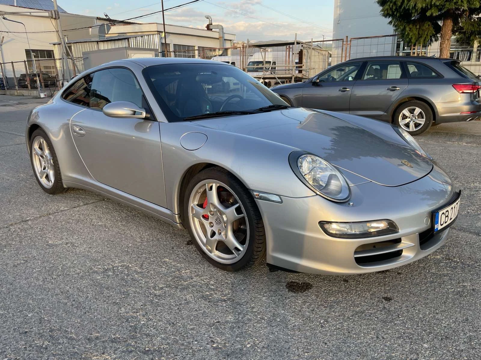 Porsche 911 Carrera4S, снимка 3 - Автомобили и джипове - 54554853