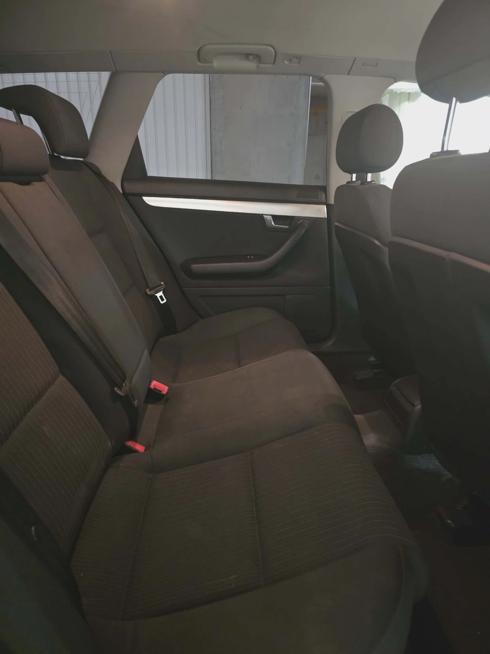 Audi A4 B7 2.0 TDI 140, снимка 11 - Автомобили и джипове - 54782391