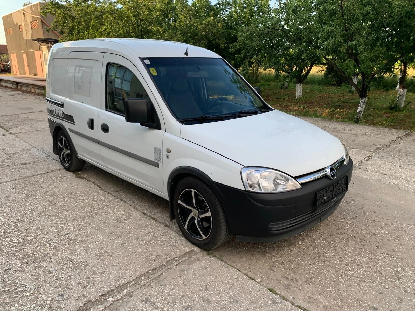 Opel Combo 1.7 Isuzo 55kW, снимка 3 - Автомобили и джипове - 54825596