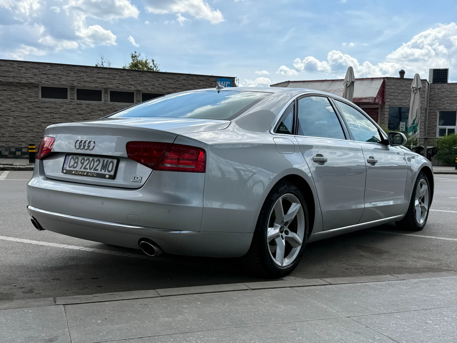 Audi A8 6 МЕСЕЦА ГАРАНЦИЯ/4.2TDI 351к.с. Всички Екстри, снимка 5 - Автомобили и джипове - 54924150