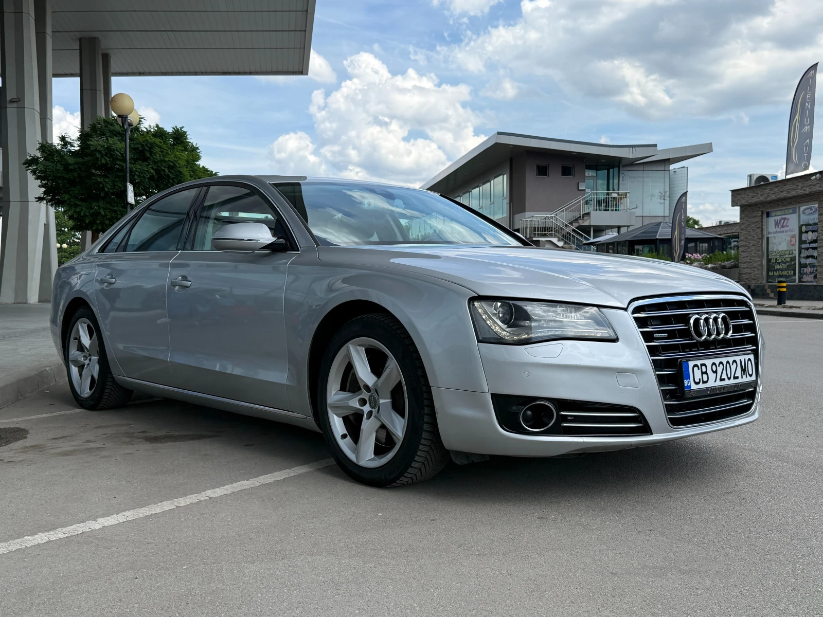 Audi A8 6 МЕСЕЦА ГАРАНЦИЯ/4.2TDI 351к.с. Всички Екстри, снимка 7 - Автомобили и джипове - 54924150