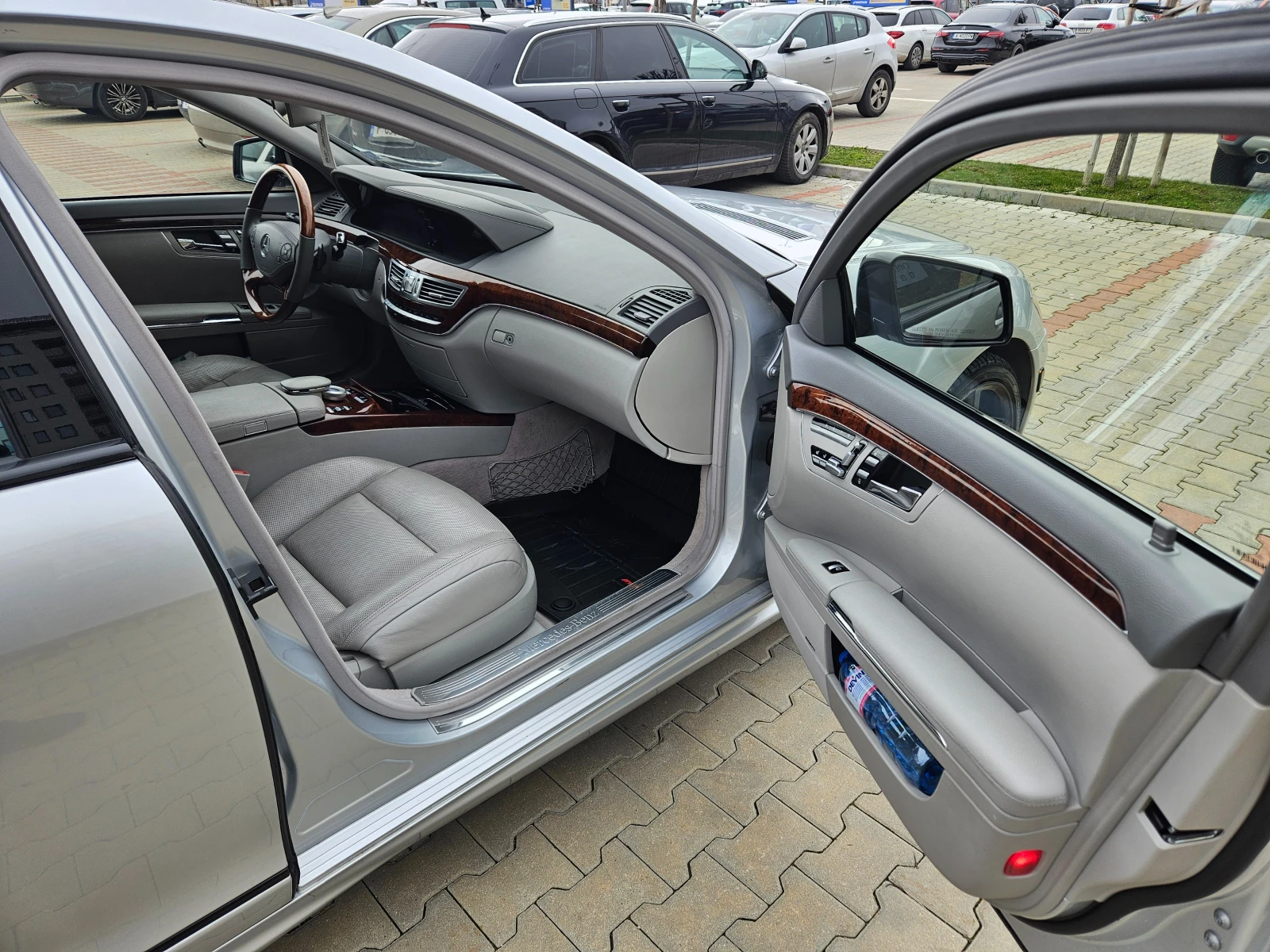 Mercedes-Benz S 550 S550 AMG Pack/ Обдухване/ Масаж/ Задно, снимка 9 - Автомобили и джипове - 55031670