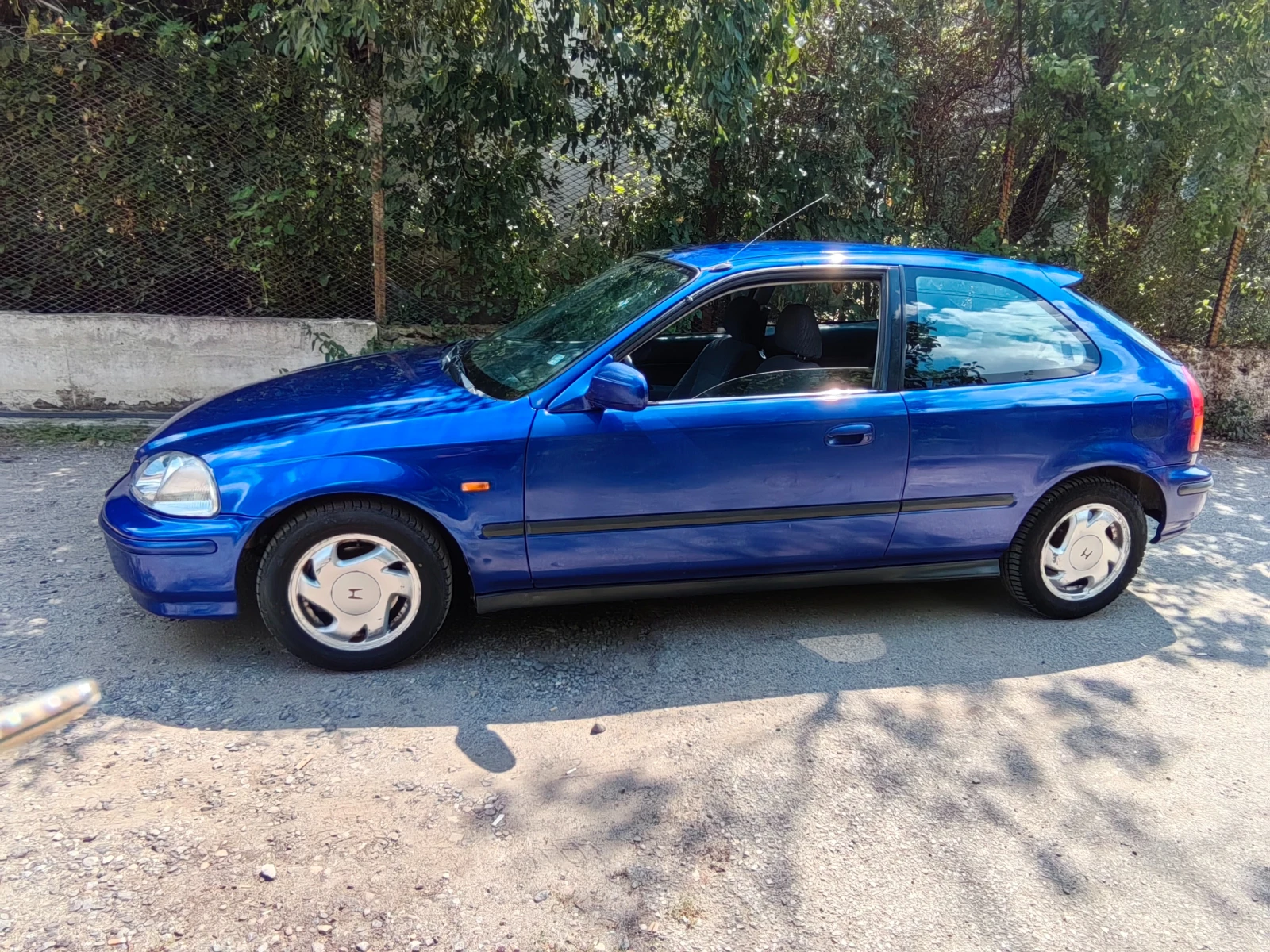 Honda Civic 1.4is, снимка 3 - Автомобили и джипове - 55641015