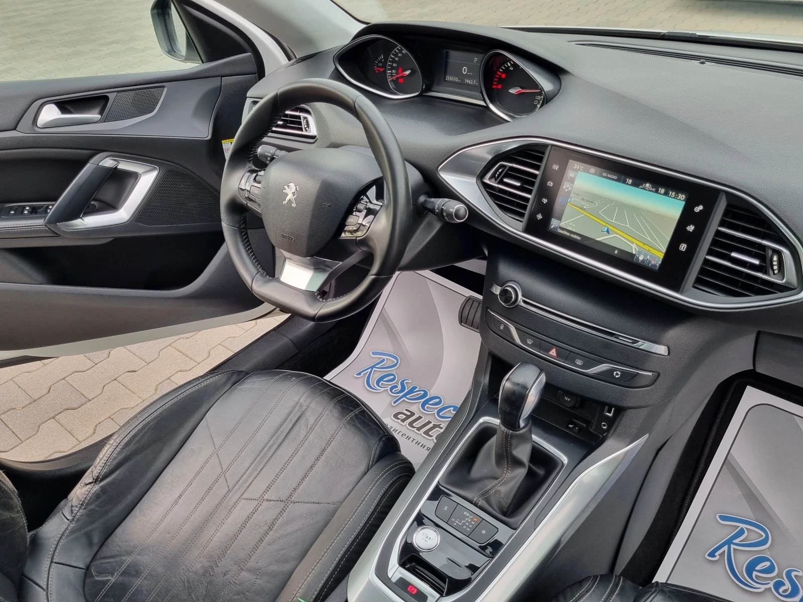 Peugeot 308 2.0HDi-150кс АВТОМАТИК, снимка 12 - Автомобили и джипове - 55942294