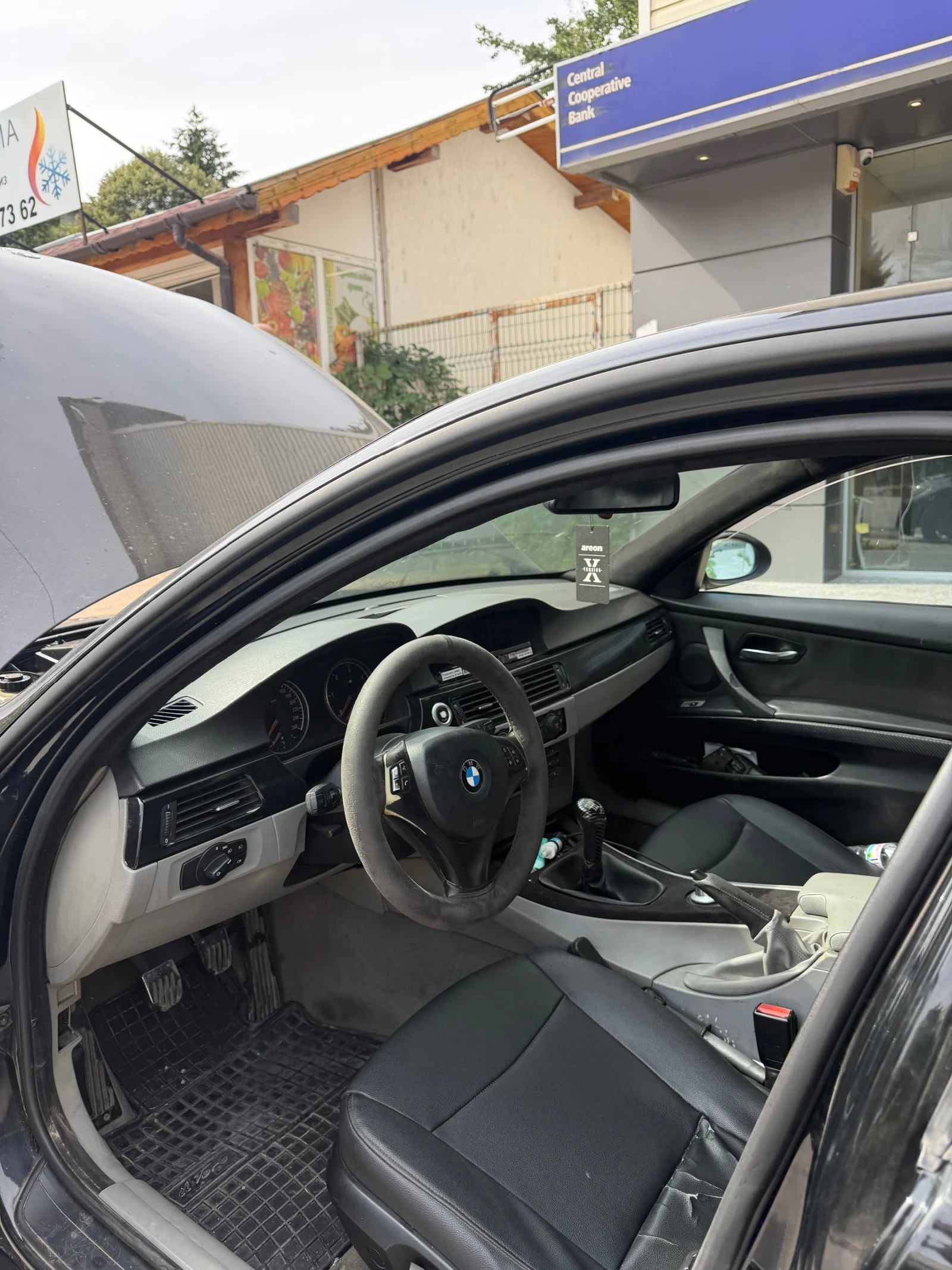 BMW 320, снимка 4 - Автомобили и джипове - 56155476