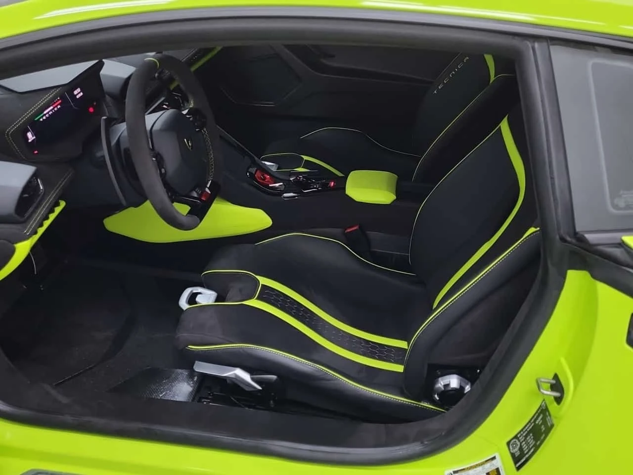 Lamborghini Huracan TECNICA * CARFAX * CARBON * FACELIFT * , снимка 8 - Автомобили и джипове - 56193306