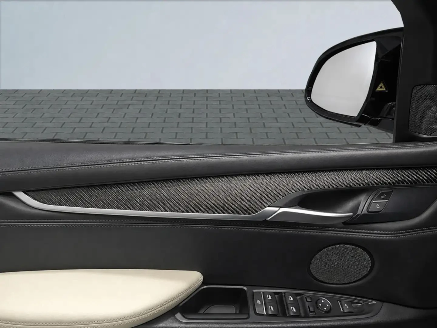 BMW X5M HUD* КАРБОН* НАВИ* ПАНО* КАМЕРА* CLEANCARFAX, снимка 11 - Автомобили и джипове - 56259886