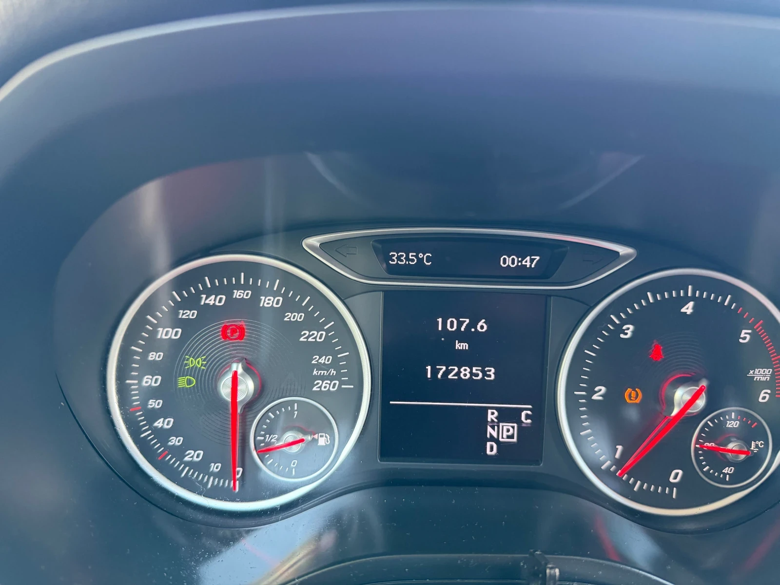Mercedes-Benz B 220, снимка 7 - Автомобили и джипове - 56314600