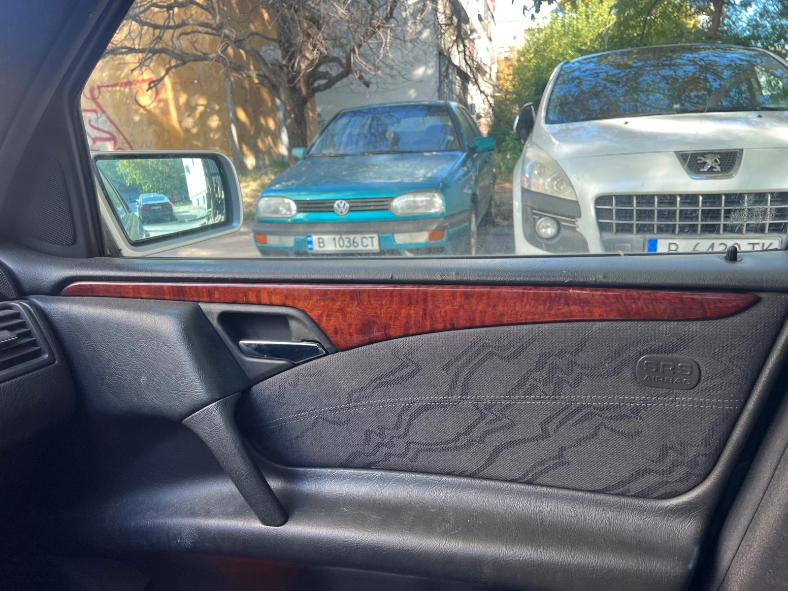 Mercedes-Benz E 220 CDI, снимка 10 - Автомобили и джипове - 56405967