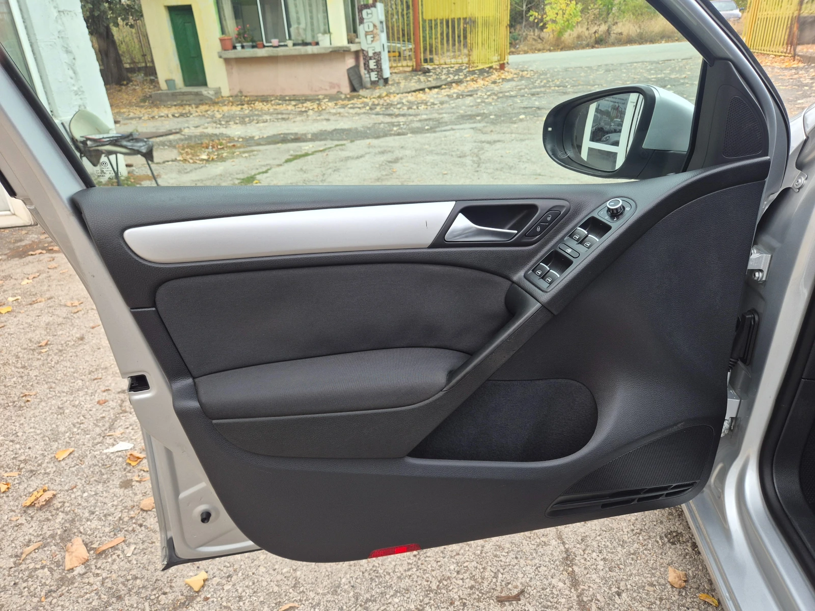 VW Golf 1.6TDI 105�.�. ITALY ������� | Mobile.bg � ����������� 14