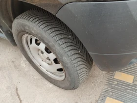 Dacia Duster 1.6i 16v BENZIN , снимка 9