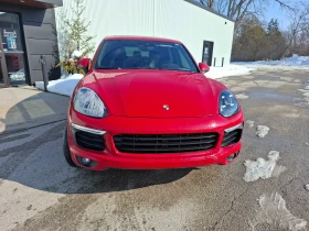 Porsche Cayenne S E HYBRID  CARFAX, снимка 2