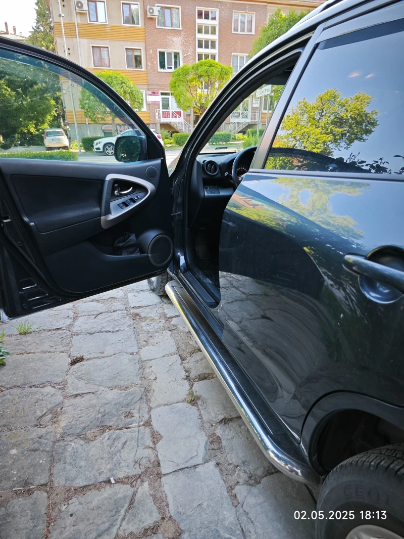 Toyota Rav4, снимка 4 - Автомобили и джипове - 52791053