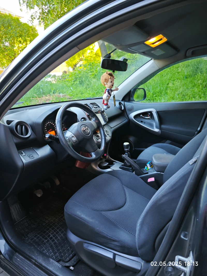 Toyota Rav4, снимка 3 - Автомобили и джипове - 52791053