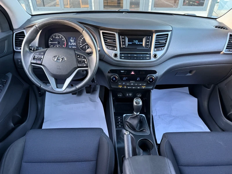 Hyundai Tucson 1.6i benz, снимка 7 - Автомобили и джипове - 52855504