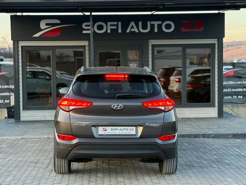 Hyundai Tucson 1.6i benz, снимка 6 - Автомобили и джипове - 52855504