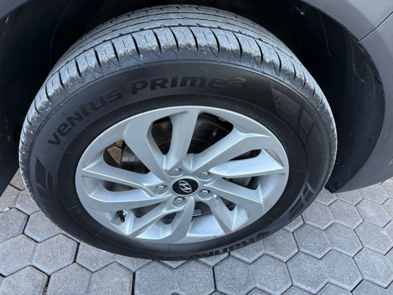 Hyundai Tucson 1.6i benz, снимка 13 - Автомобили и джипове - 52855504
