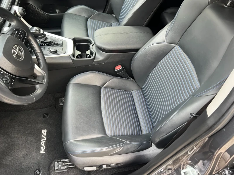Toyota Rav4 2.5 HYBRID AWD, снимка 7 - Автомобили и джипове - 53122131