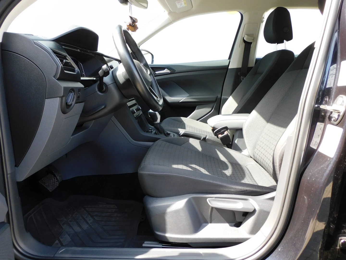 VW T-Cross Life 1.0 TSI BMT DSG, снимка 6 - Автомобили и джипове - 53020283