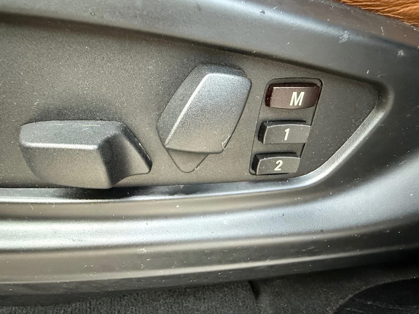 BMW X5 3.0 - изображение 9