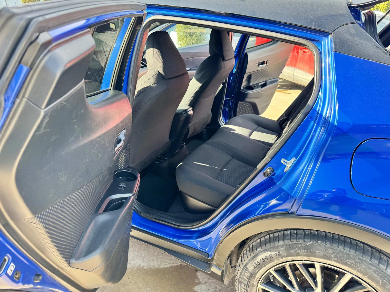 Toyota C-HR Hybrid | Mobile.bg � ����������� 12