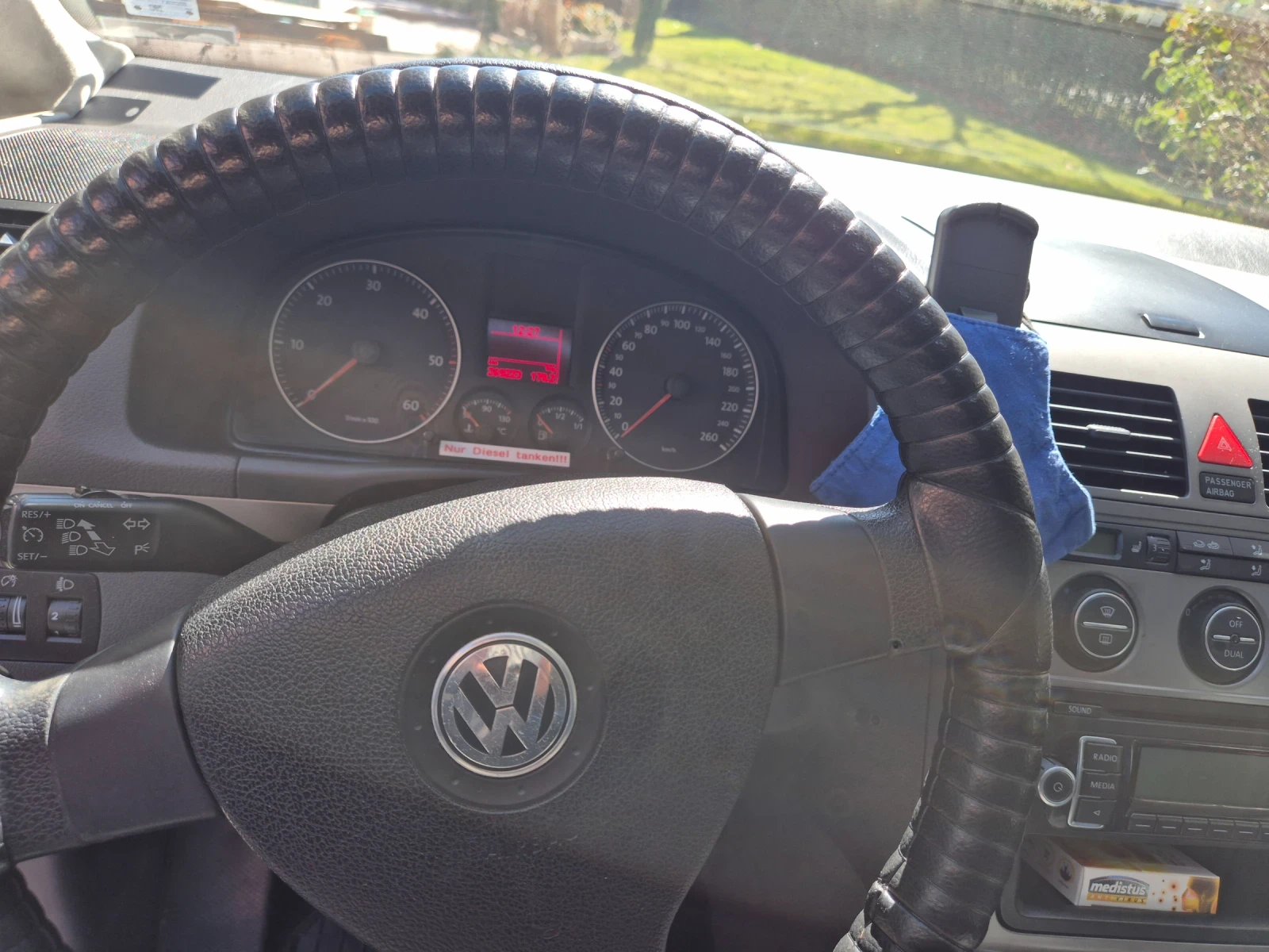 VW Tiguan 2.0 TDI 140 к.с., снимка 8 - Автомобили и джипове - 53825402