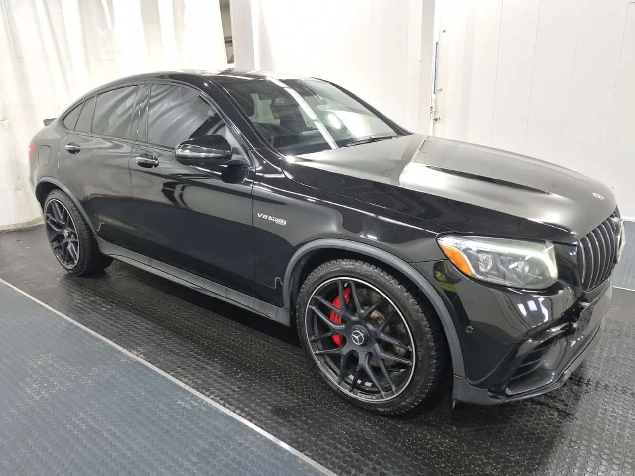 Mercedes-Benz GLC 63 AMG COUPE | PANO | 360 | KEYLESS | ПОДГРЕВИ, снимка 2 - Автомобили и джипове - 53968311