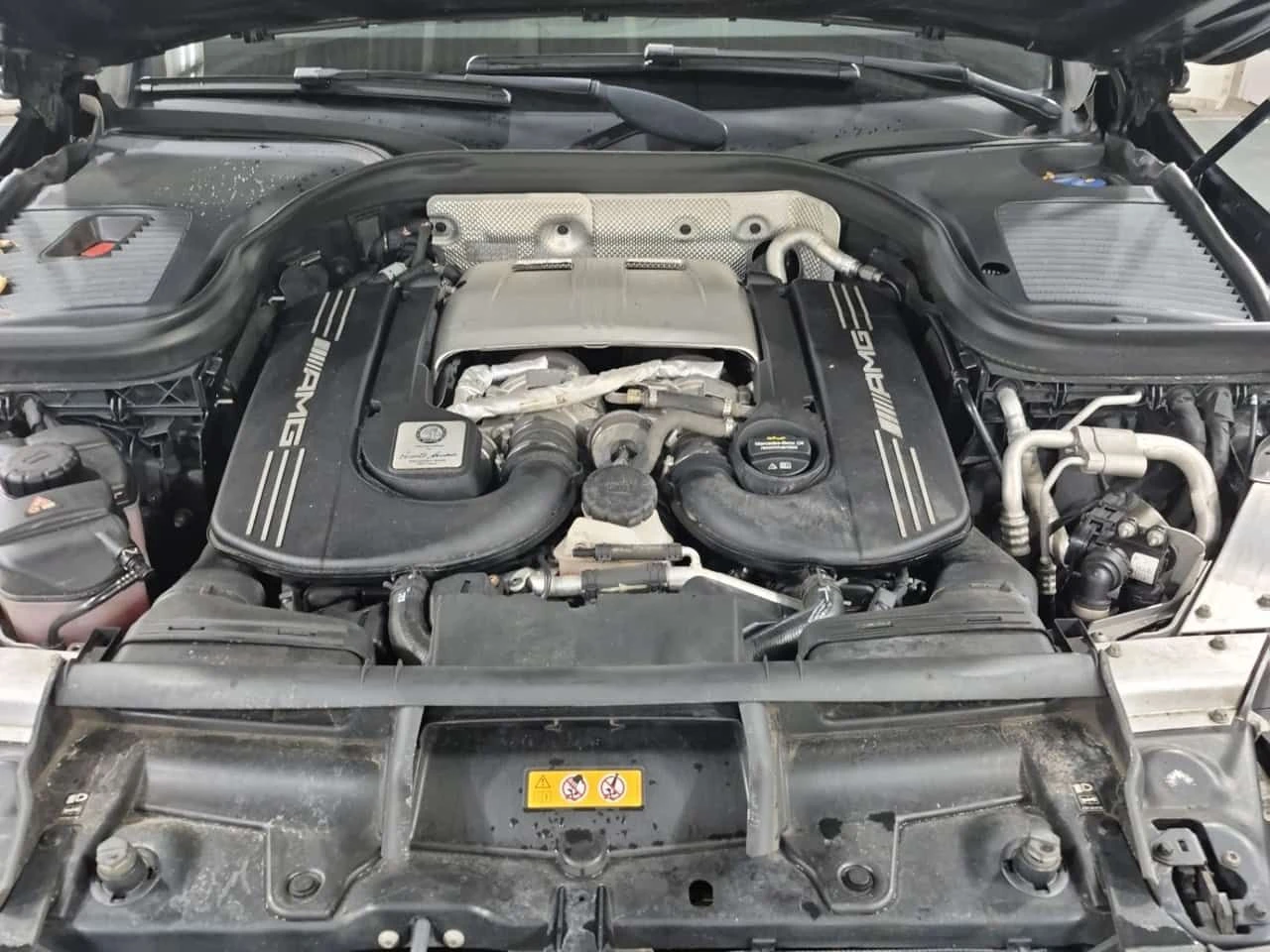 Mercedes-Benz GLC 63 AMG COUPE | PANO | 360 | KEYLESS | ПОДГРЕВИ, снимка 16 - Автомобили и джипове - 53968311