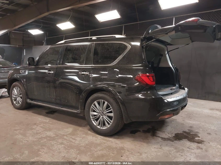 Infiniti QX80 5.6l Luxe, снимка 3 - Автомобили и джипове - 54141661
