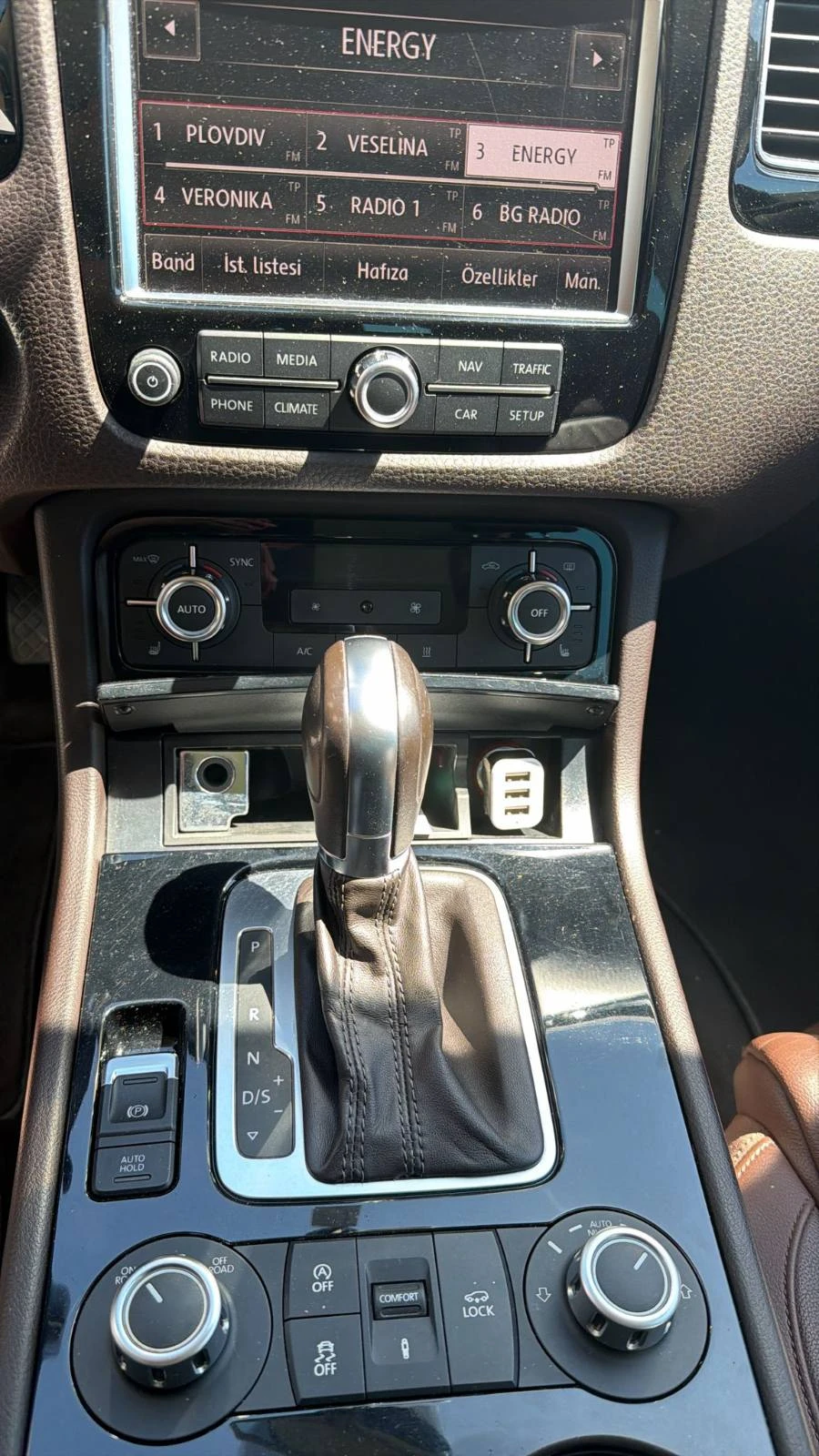 VW Touareg, снимка 8 - Автомобили и джипове - 54423443