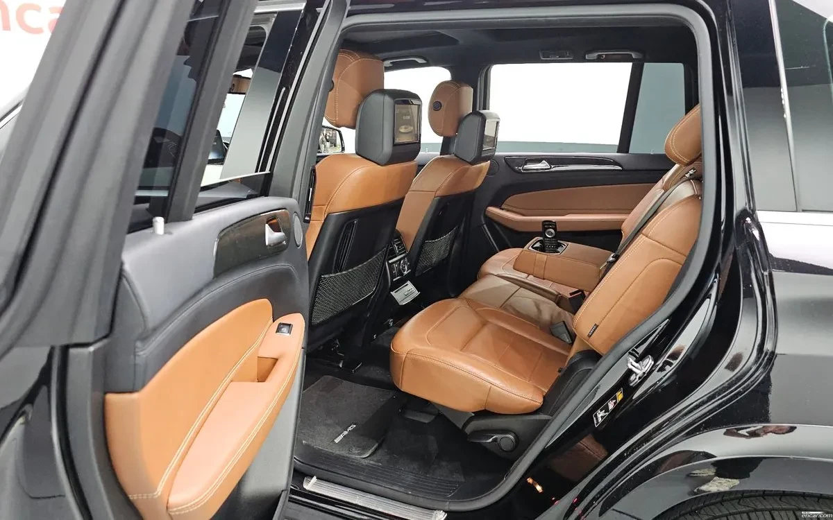 Mercedes-Benz GLS 350 3.0 GLS350d 4MATIC, Distronic, Обдух, 360-cam, TV, снимка 17 - Автомобили и джипове - 54776801