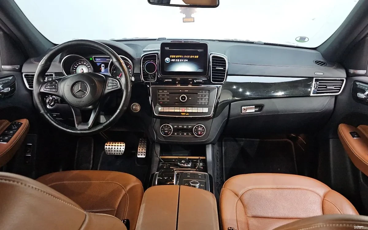 Mercedes-Benz GLS 350 3.0 GLS350d 4MATIC, Distronic, Обдух, 360-cam, TV, снимка 6 - Автомобили и джипове - 54776801