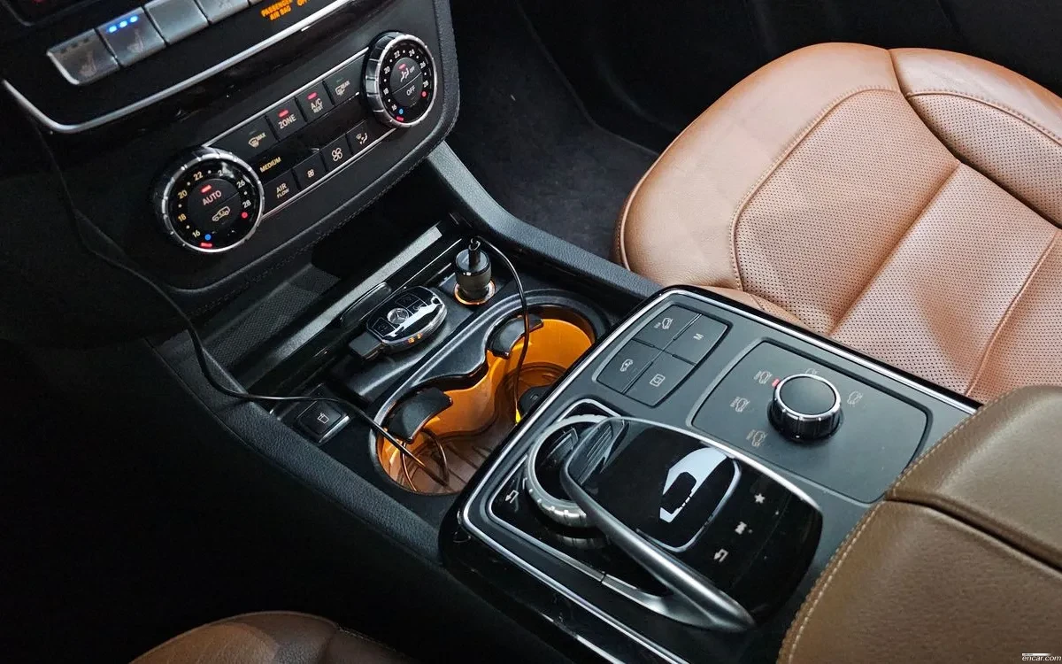Mercedes-Benz GLS 350 3.0 GLS350d 4MATIC, Distronic, Обдух, 360-cam, TV, снимка 8 - Автомобили и джипове - 54776801