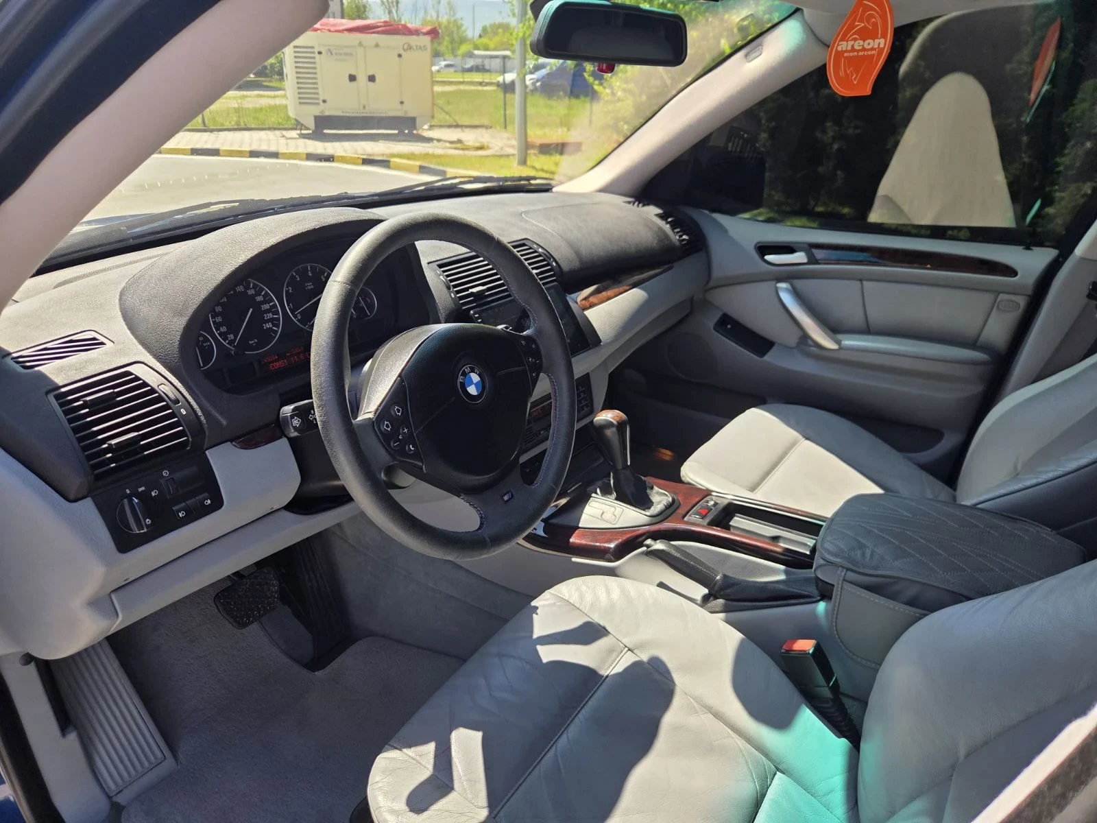 BMW X5 3.0i, снимка 8 - Автомобили и джипове - 54820733