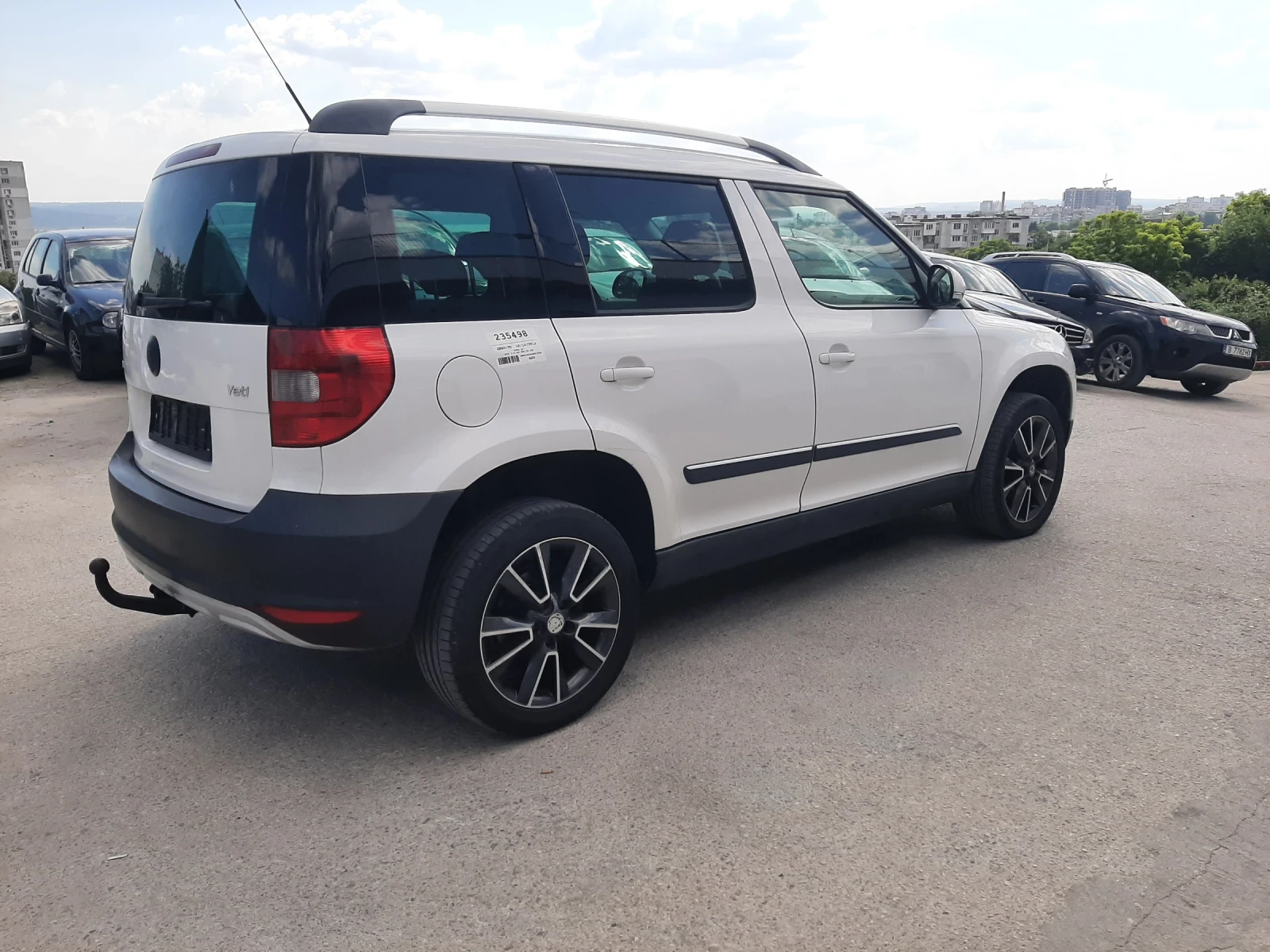 Skoda Yeti 2.0TDI NAVI, снимка 5 - Автомобили и джипове - 55038790