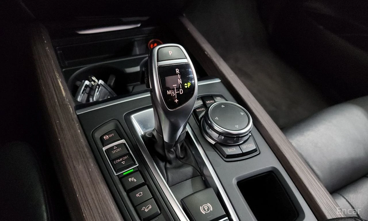 BMW X5 ОБДУХВАНЕ * HARMAN/KARDON  * АВТОКРЕДИТ, снимка 10 - Автомобили и джипове - 55262858