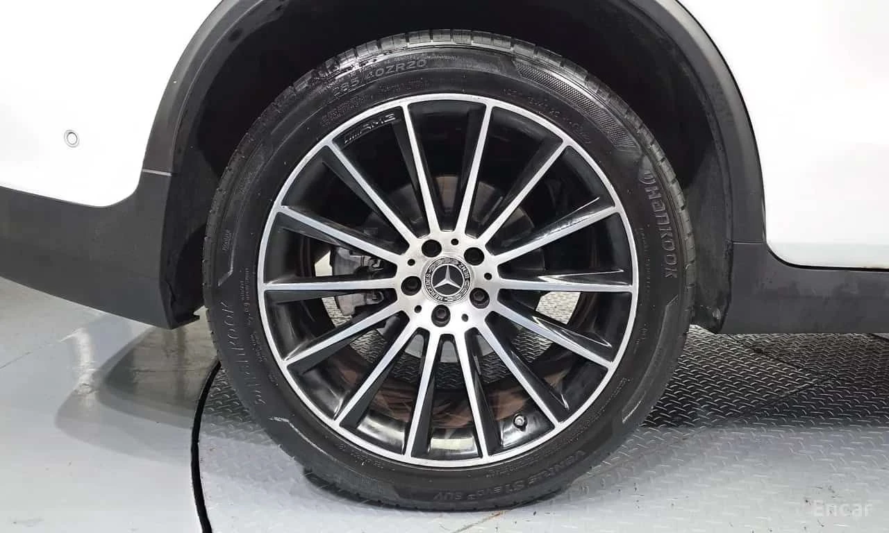 Mercedes-Benz GLC * GLC300 4MATIC AMG Line Coupe * ЦЕНА ДО БГ, снимка 16 - Автомобили и джипове - 55606709