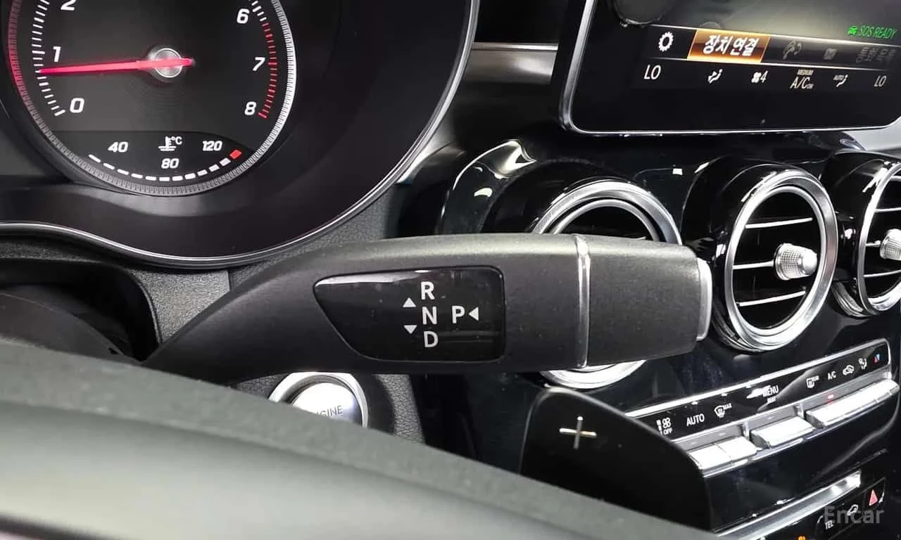 Mercedes-Benz GLC * GLC300 4MATIC AMG Line Coupe * ЦЕНА ДО БГ, снимка 9 - Автомобили и джипове - 55606709